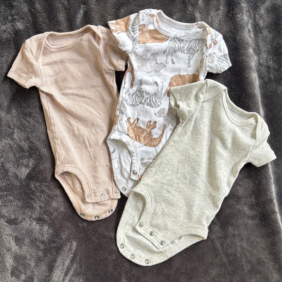 3PC Newborn Onesies - Picture 1 of 5